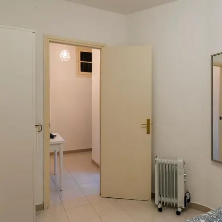 Eixample Sants Estacio Барселона