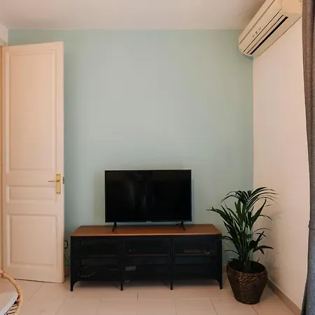 Eixample Sants Estacio Апартаменты